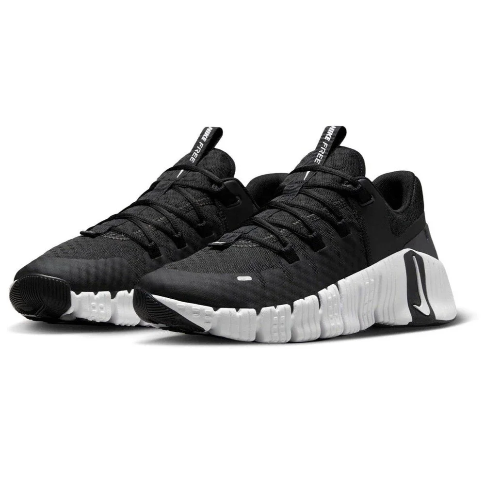 Men’s Size 9-  Free Metcon 5 Black White DV3949-001 Men's Training Shoes (No lid